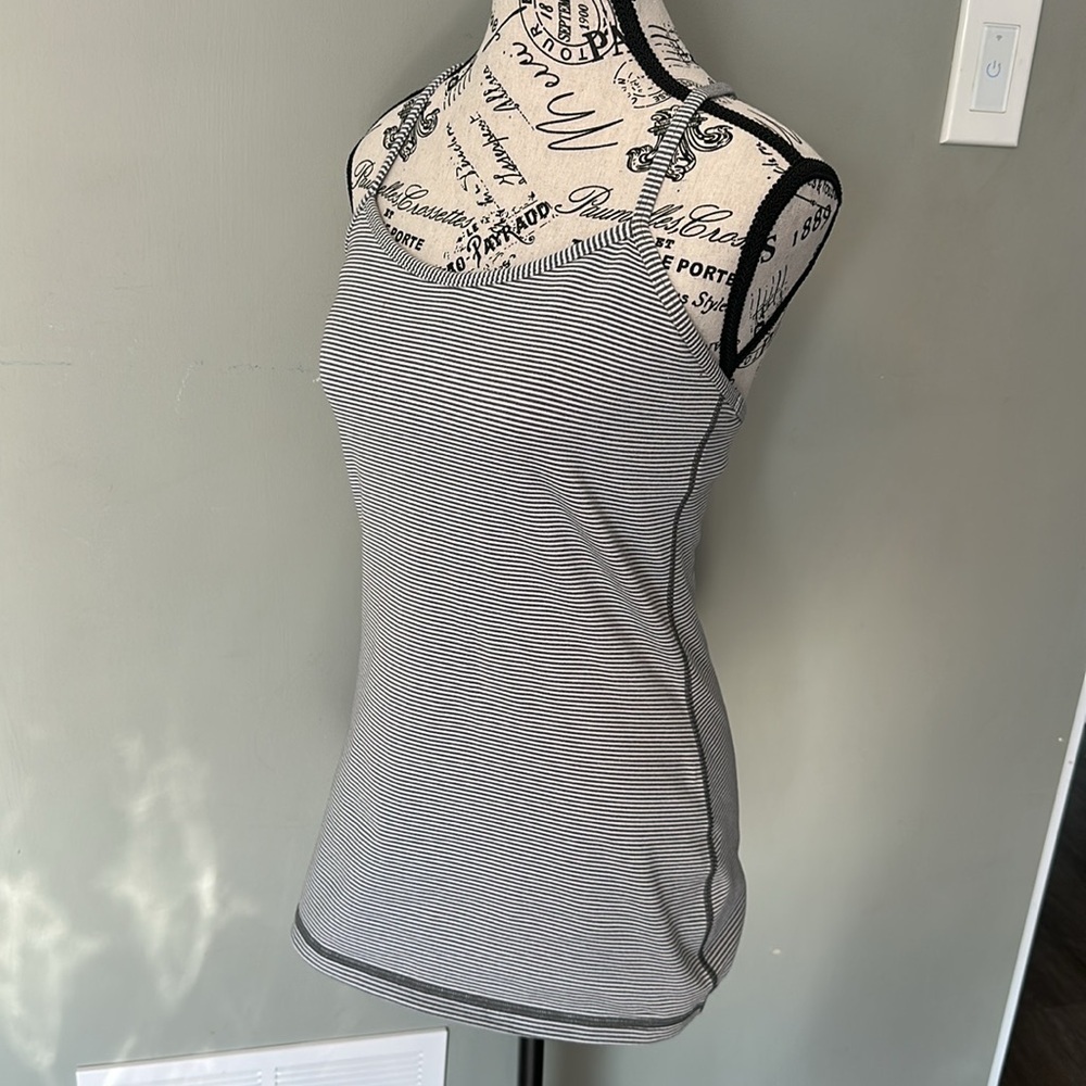 Lululemon size 8 Striped Grey and White Women's Top